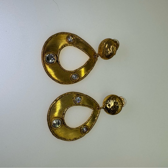 Sylvia Toledano Thalita clip on earrings in gold with Crystal - Picture 3 of 5